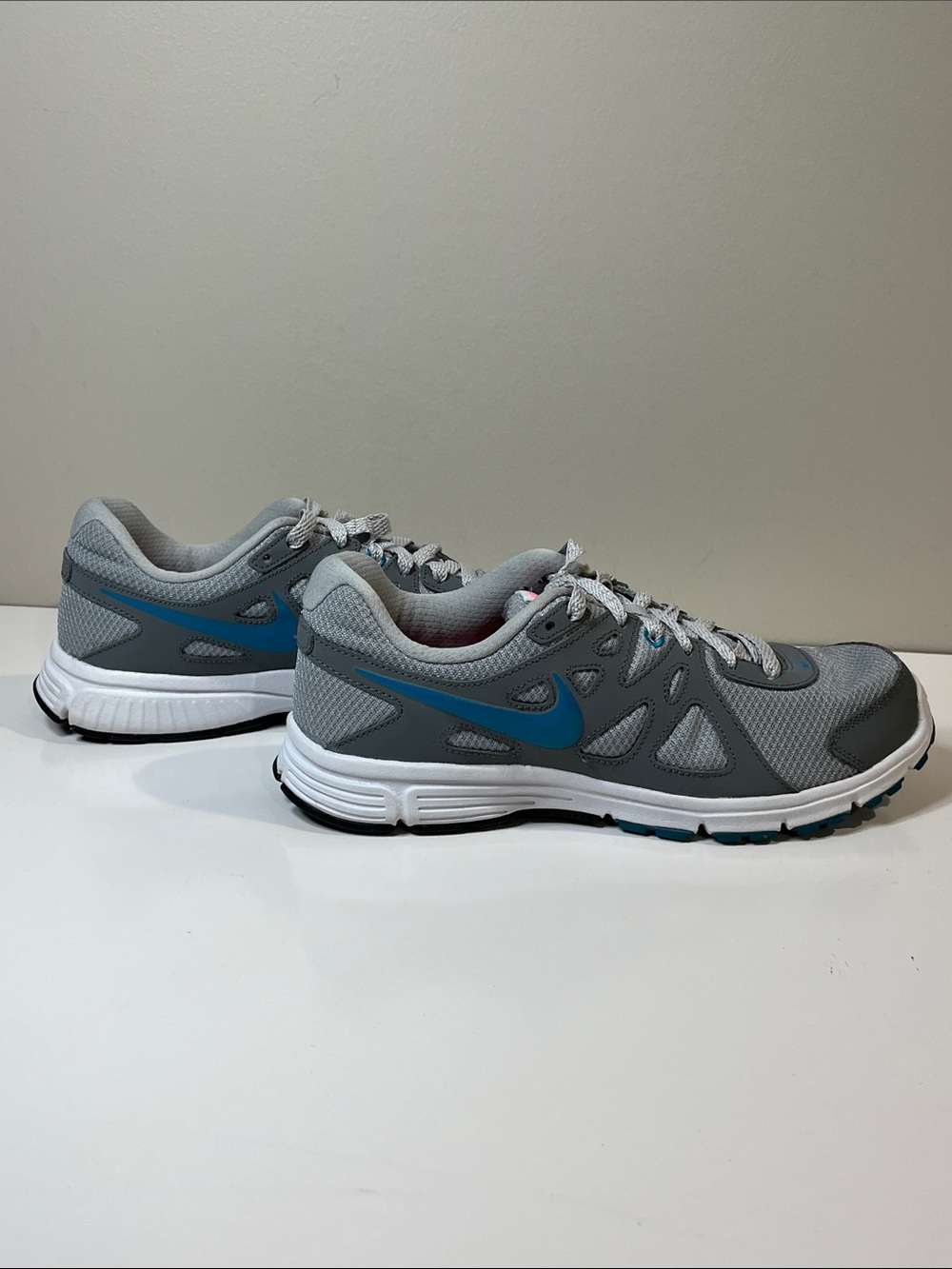 NWOT Nike Revolution Running Shoes Sz 9